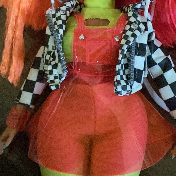 L.O.l O.M.G Doll Bundle Neonlicious, Candylicious And Winter Disco Dollie. - Picture 9 of 16